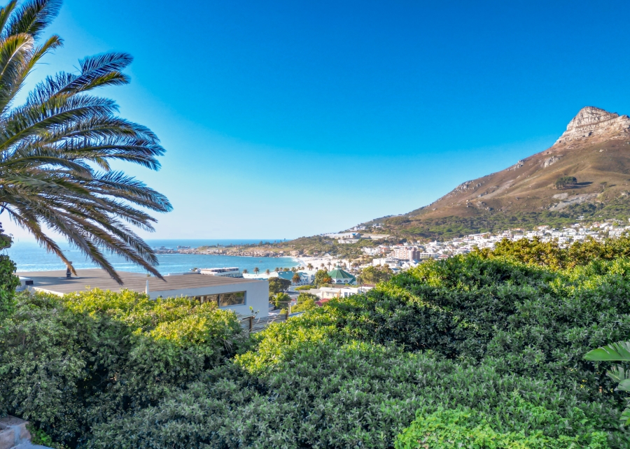 8 Bedroom Property for Sale in Camps Bay Western Cape